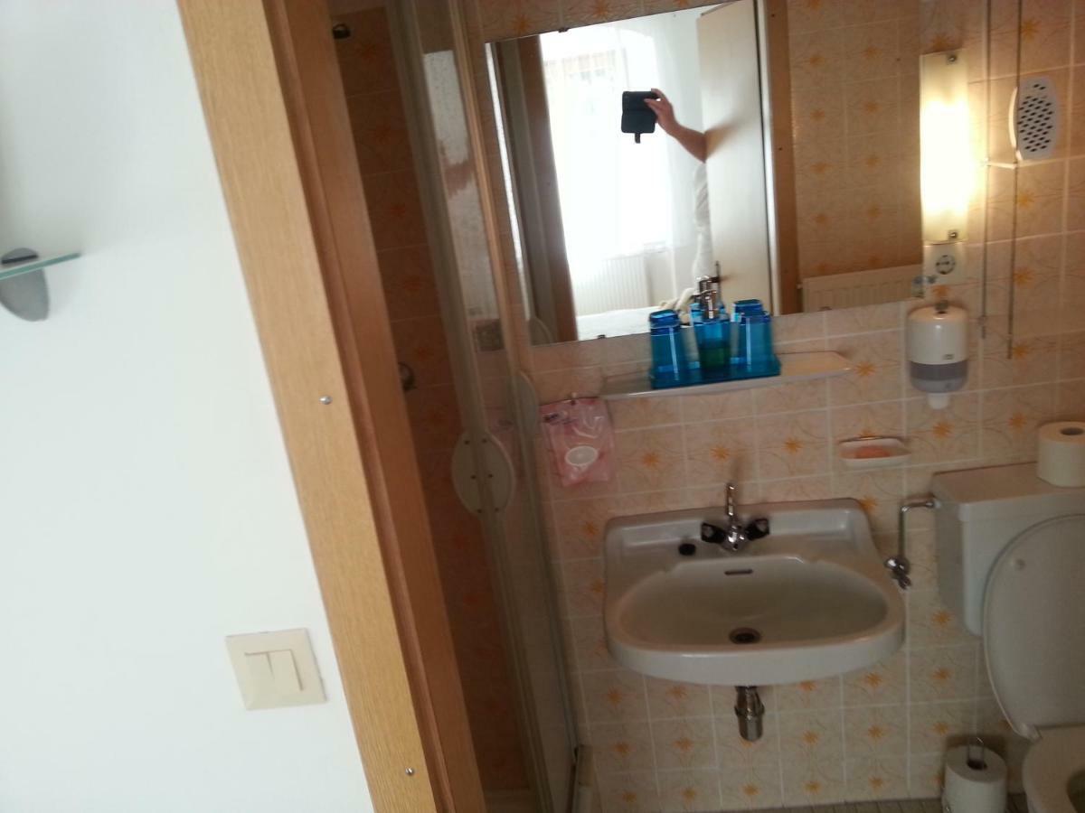 Privatzimmer Dimitrova أليتشيسبيرغ المظهر الخارجي الصورة