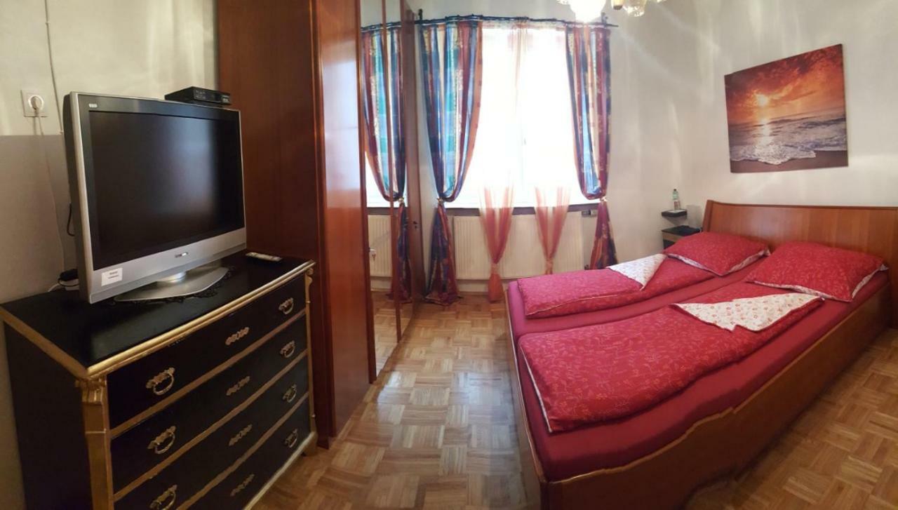 Privatzimmer Dimitrova أليتشيسبيرغ المظهر الخارجي الصورة
